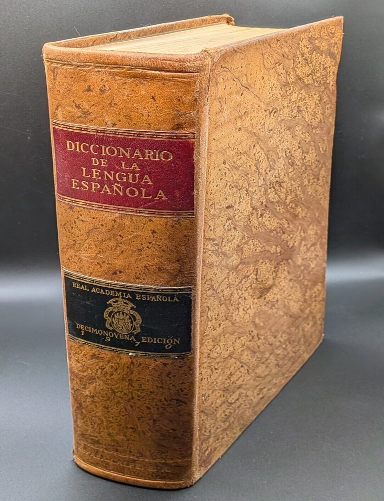 Item #009200 Diccionario de la Lengua Espanola: Decimonovena Edicion. Real Academia Espanola.