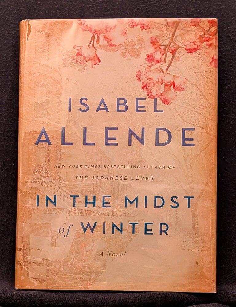Item #461 In the Midst of Winter. Isabel Allende.